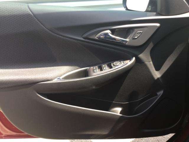 2017 Chevrolet Malibu LT 4dr Sedan